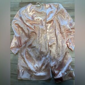 Vintage Victorias Secret pink floral tie robe